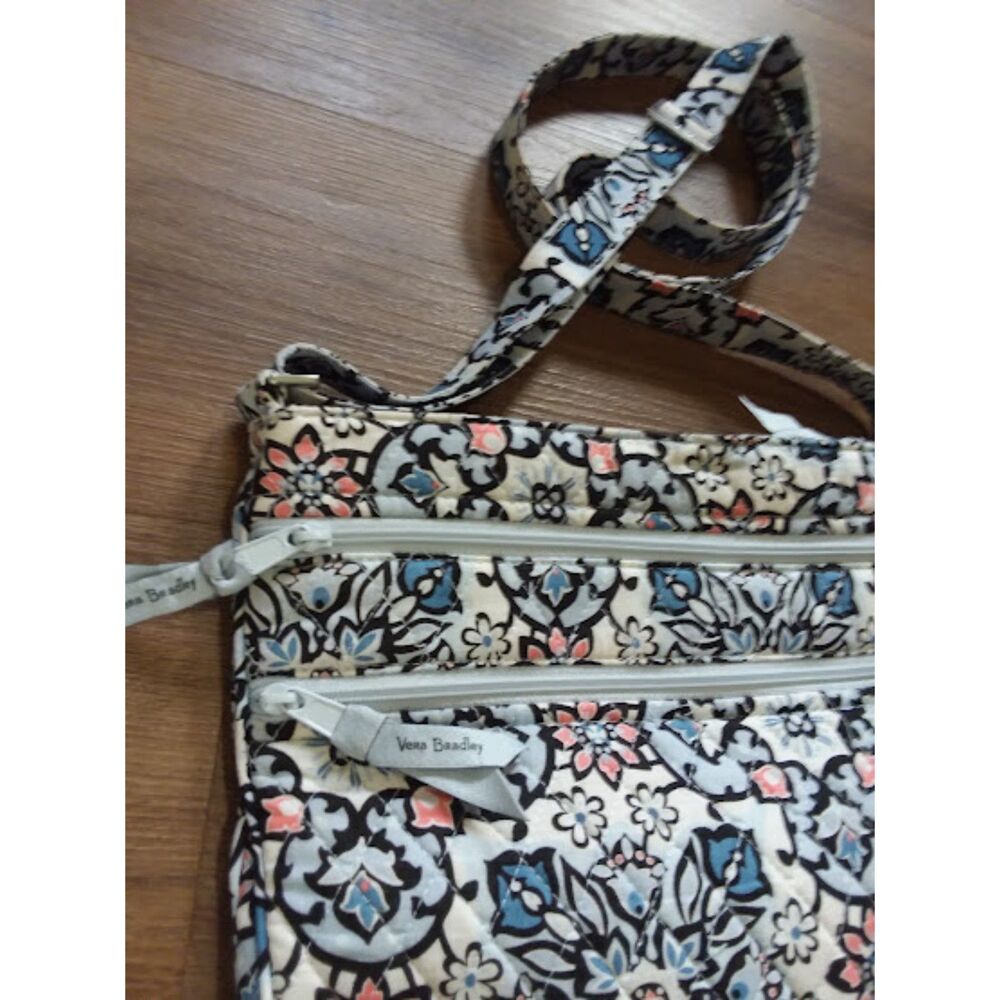 Vera Bradley Crossbody Bag Triple Zip Lisbon Medallion Hipster Purse BOHO